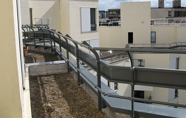 Barrial® décor : Garde-corps décoratif pour toiture-terrasse inaccessible 