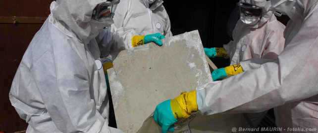 Risque amiante : une convention pour les entreprises de services en efficacité énergétique