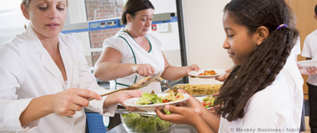 Mieux prévenir les risques professionnels dans la restauration collective territoriale