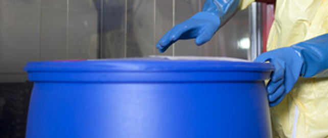 Manipulation de produits chimiques : bien choisir ses gants