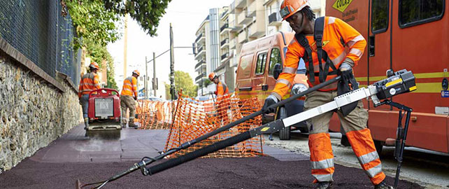 Colas annonce la généralisation des exosquelettes sur ses chantiers
