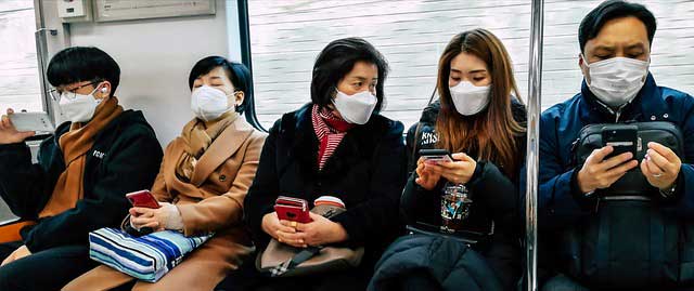 Coronavirus : faut-il s'inquiéter d'une contamination au travail ?