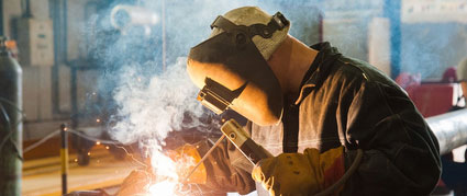 Des pistes pour améliorer les conditions de travail des serruriers-métalliers
