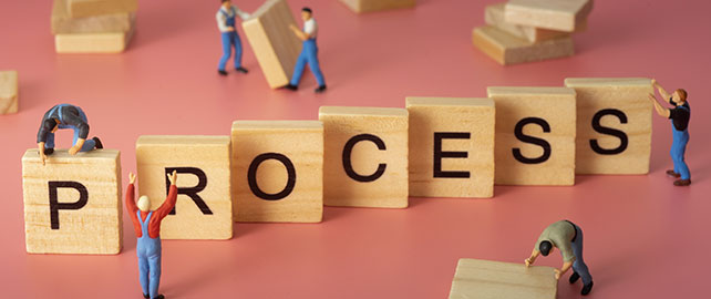 SOBRIÉTÉ ORGANISATIONNELLE : moins de process pour plus de bien-être ?