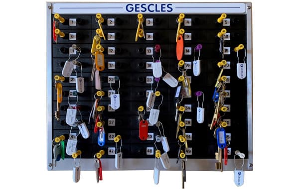Tableau pour ranger des clefs avec identification du détenteur - Clé Manager