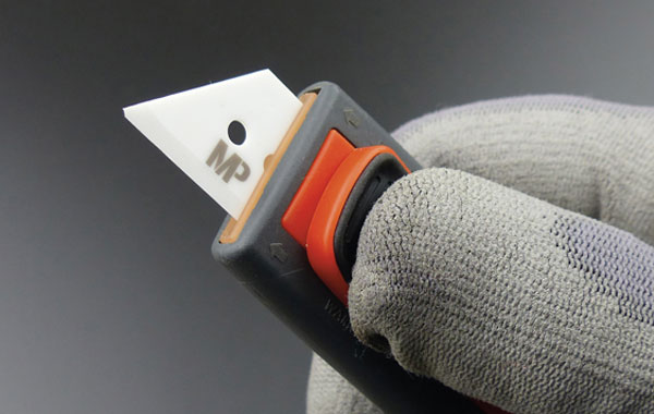 Couteau de sécurité avec chargeur de lame individuelle LUGOS