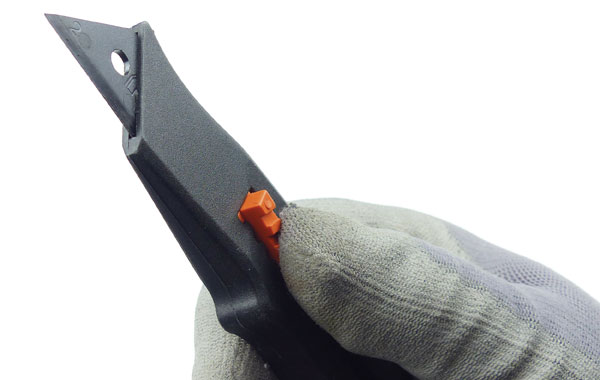 Couteau de sécurité à lame plastique - PYLA