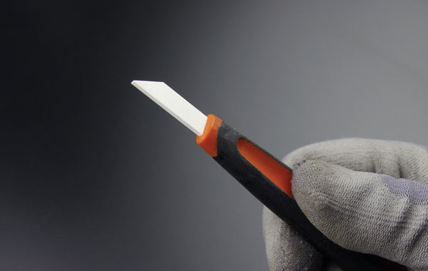 Petit couteau de sécurité d'ébavurage à lame céramique - MOULIS