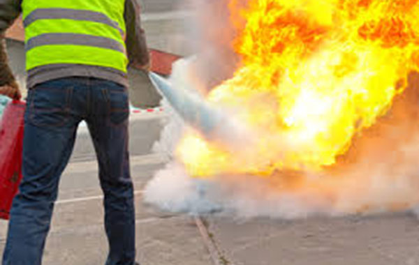 Manipulation des extincteurs