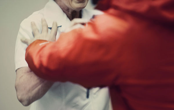 Faire face à une situation de violence physique en Ets Sanitaires, Sociaux, Médico-Sociaux