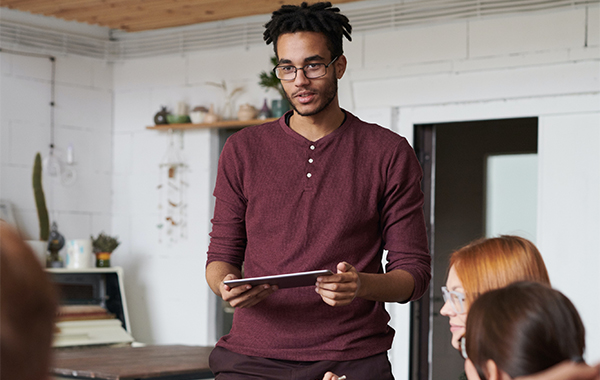 Formations pour développer sa posture et sa communication managériale