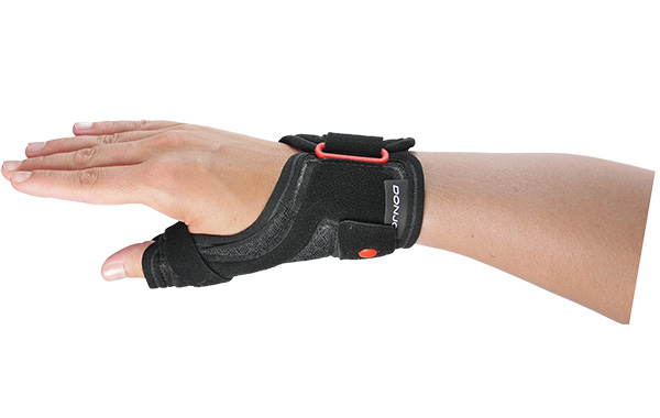 Attelle de pouce Ergoform™ DonJoy®