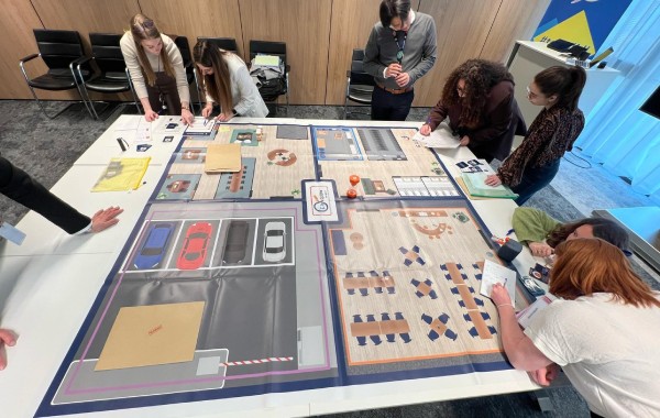 Jeu géant sur les addictions et la vigilance partagée - L’Enquête®