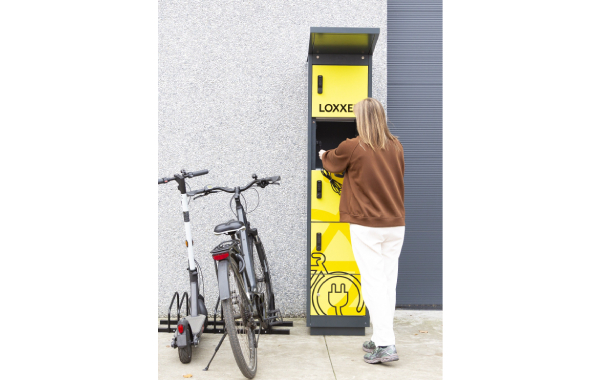 Locker de sécurité extérieur pour batteries lithium-ion