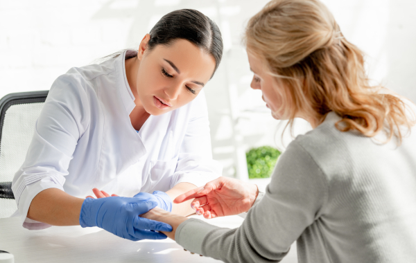 Dépistage du mélanome et prévention des cancers de la peau
