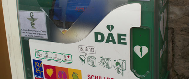 Comment fonctionne un défibrillateur ?